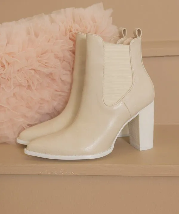 Esmee Chelsea Boot