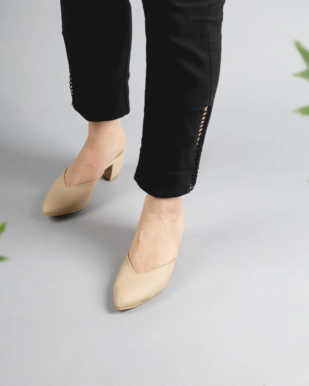 Pointy Toe Block Heels - Beige