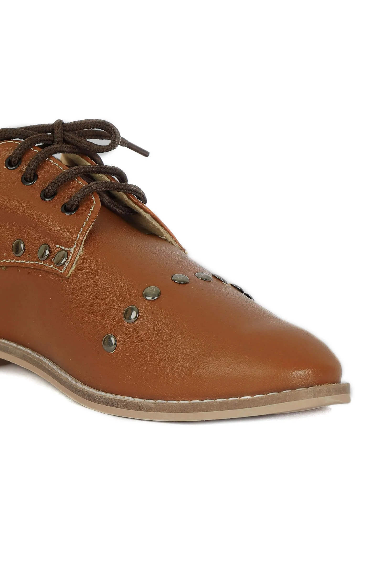 Tawny Oxford Shoes With Bullet Studs